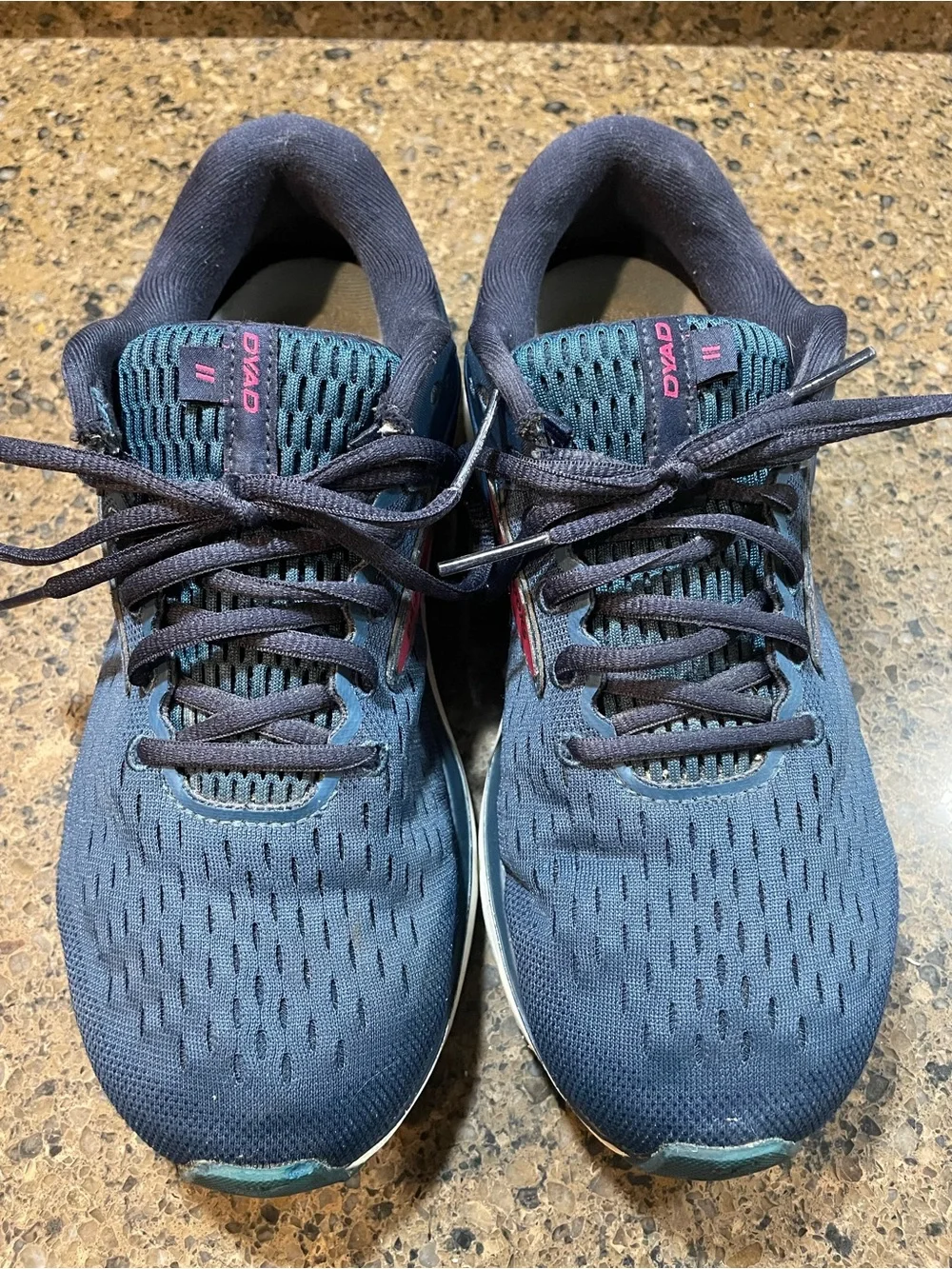 Brooks Women's Dyad 11 Running Shoe Blue Navy Beetroot Darkest Teal Support Sz 9